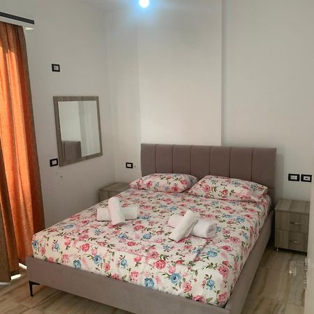 Adriatik Apartaments Saranda Kültér fotó
