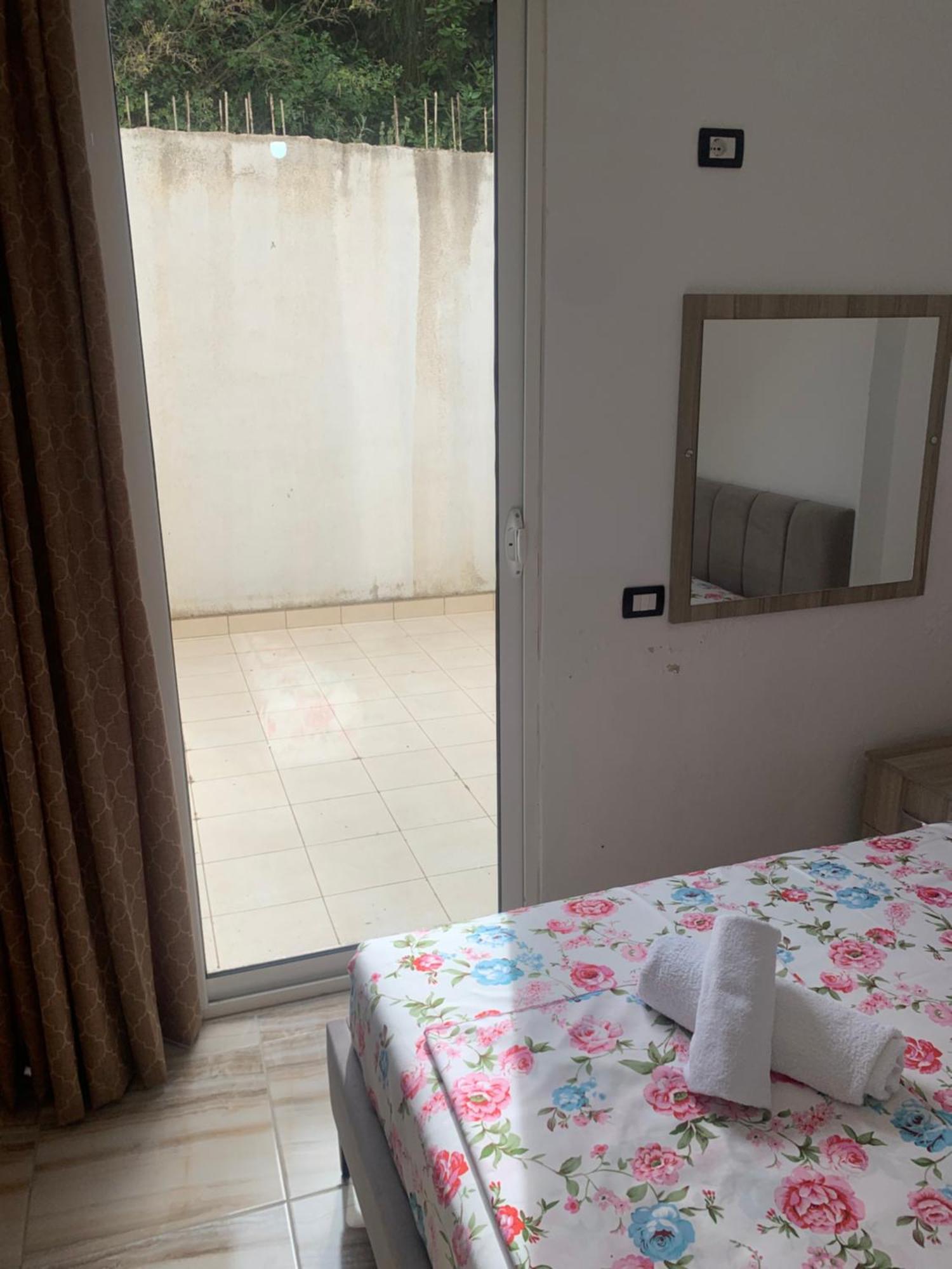 Adriatik Apartaments Saranda Kültér fotó