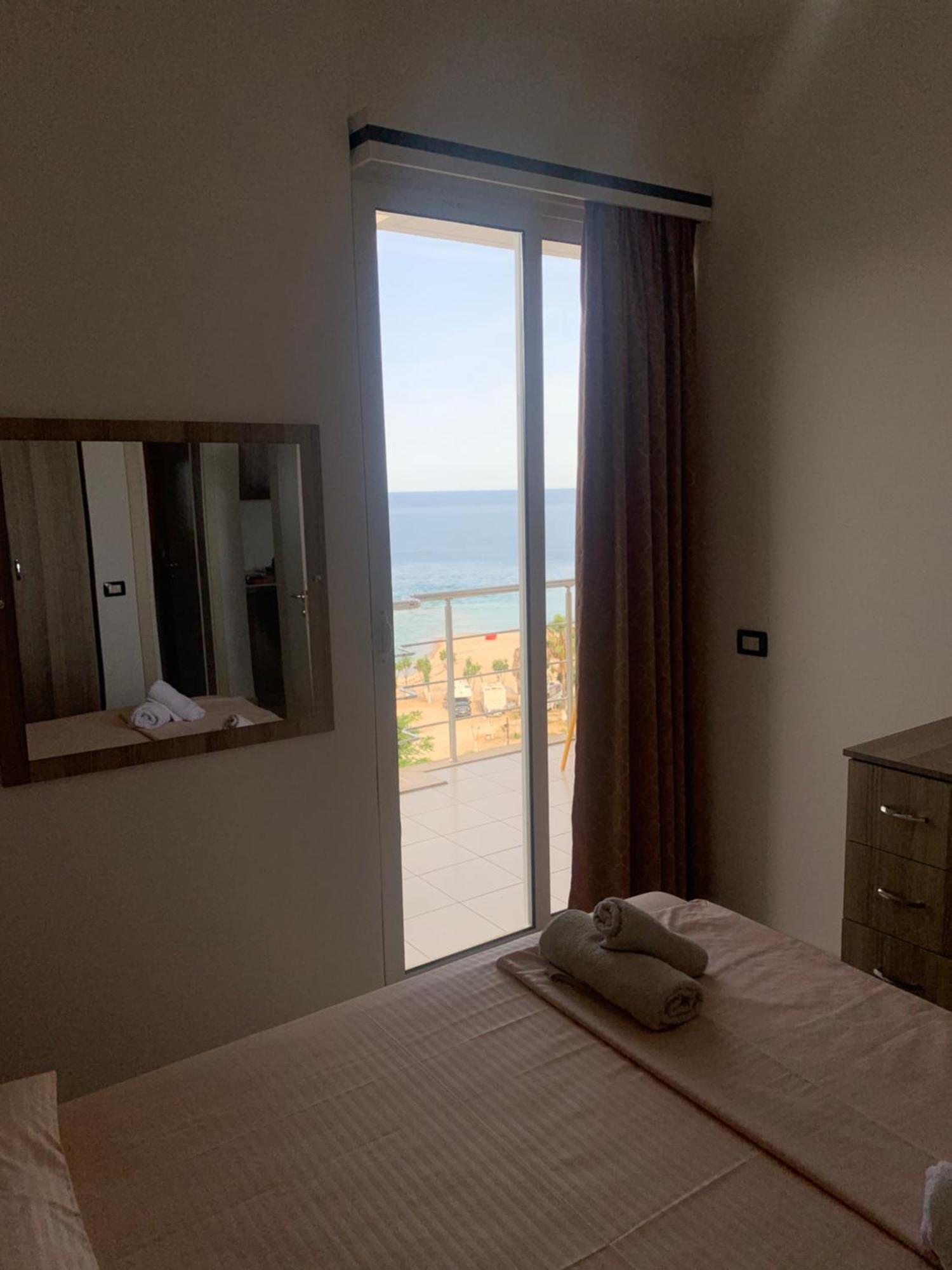 Adriatik Apartaments Saranda Kültér fotó